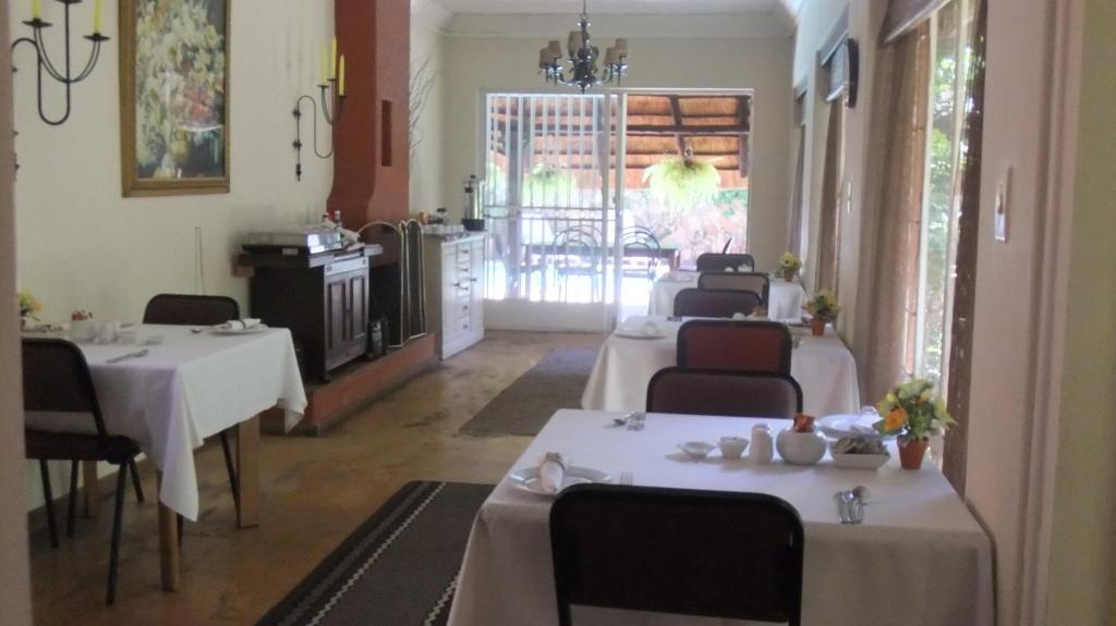 Treetops & Treats Guest House Претория Екстериор снимка