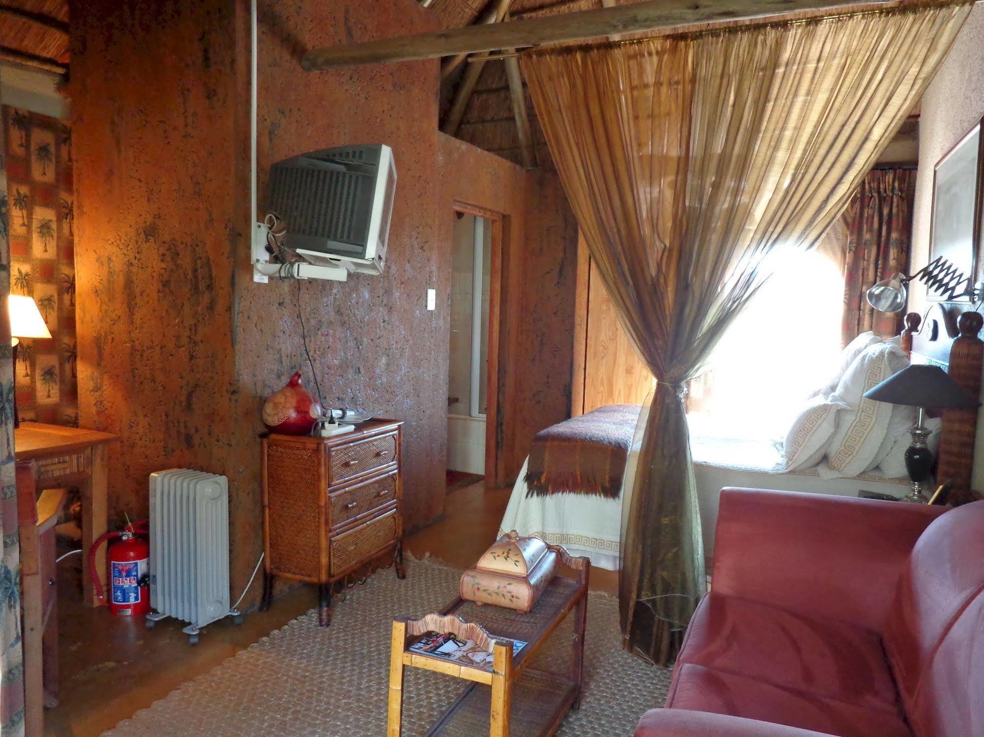 Treetops & Treats Guest House Претория Екстериор снимка
