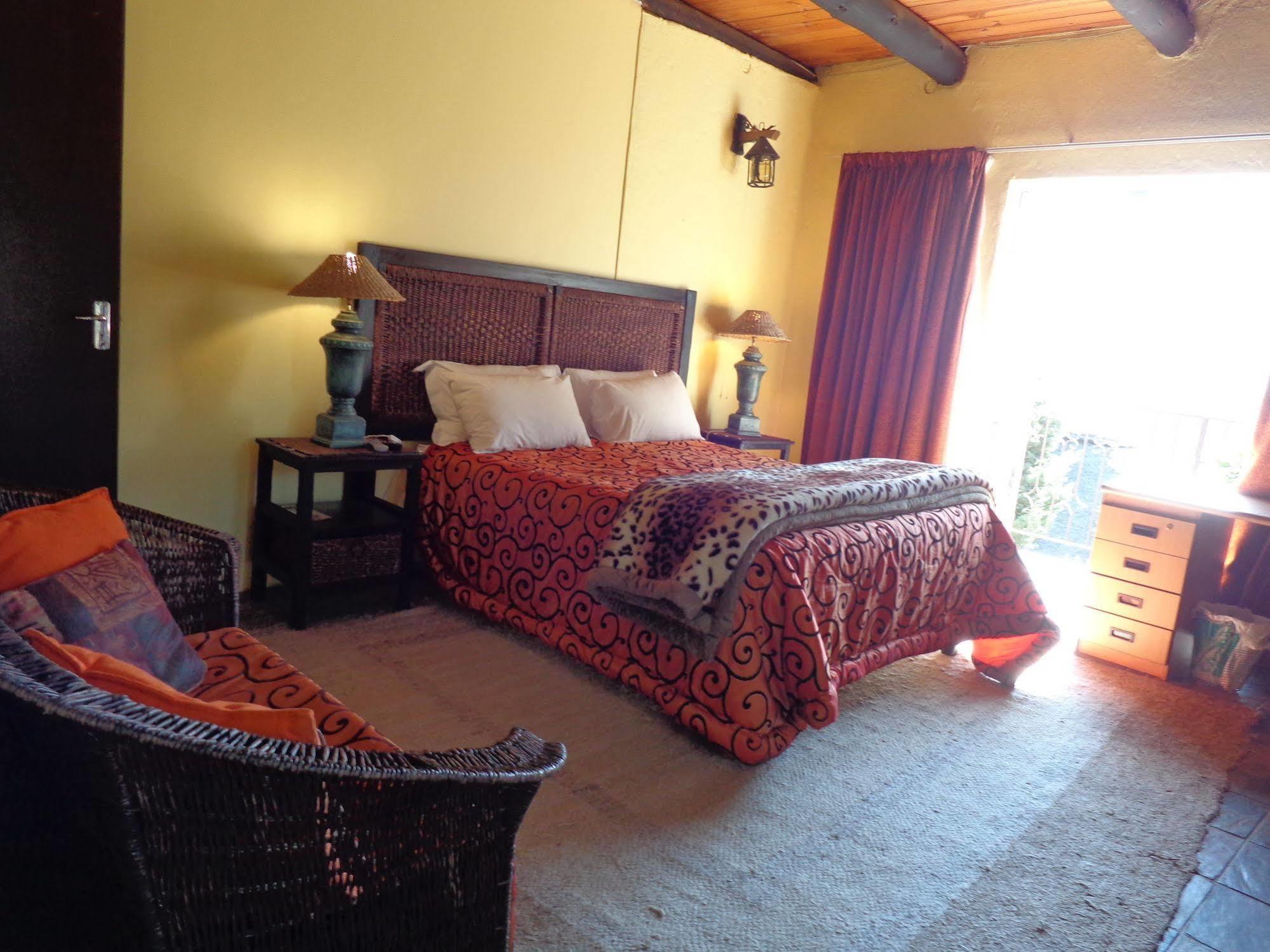 Treetops & Treats Guest House Претория Екстериор снимка